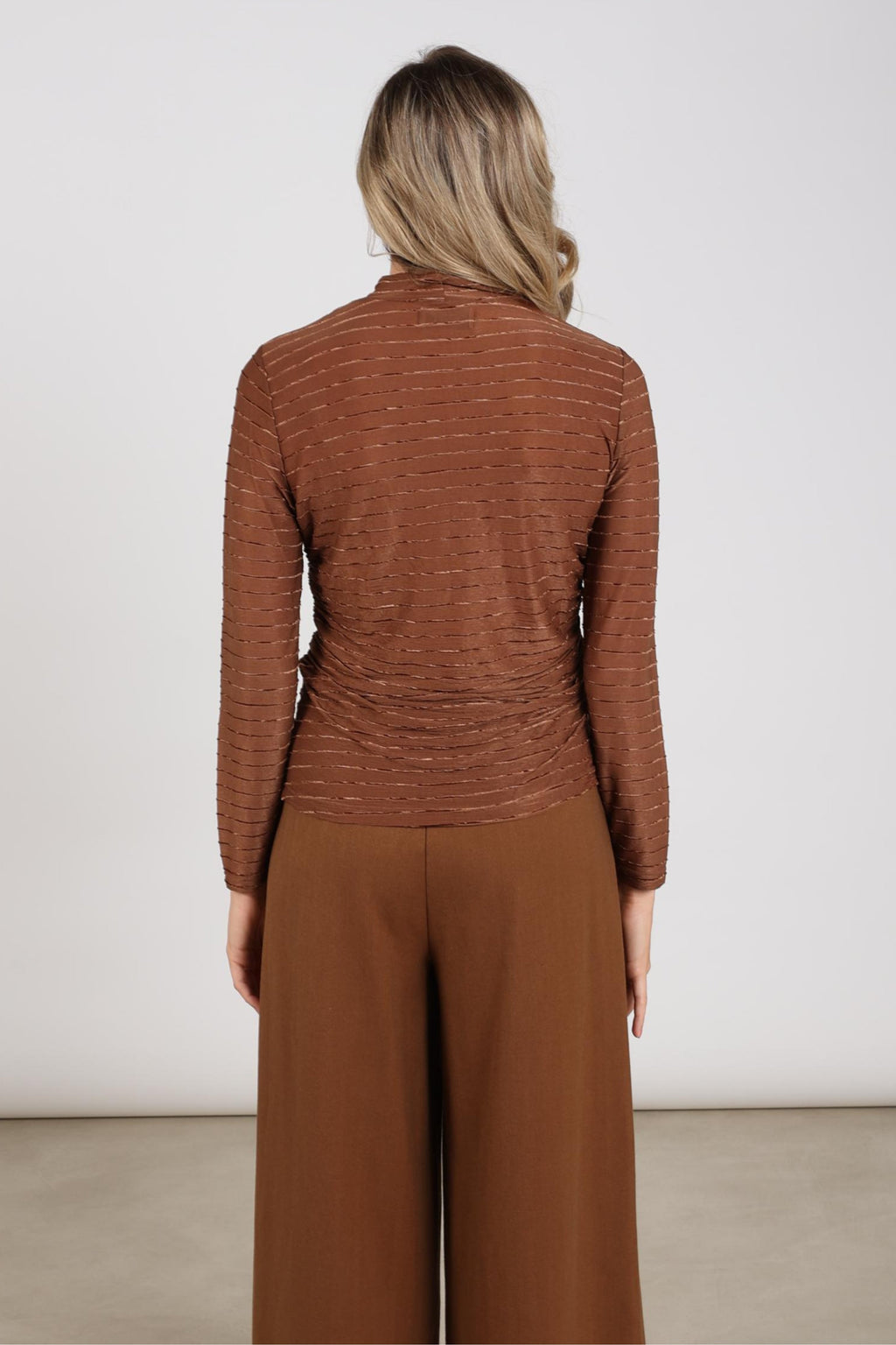 Top Gracie Stripe Espresso NKF01081