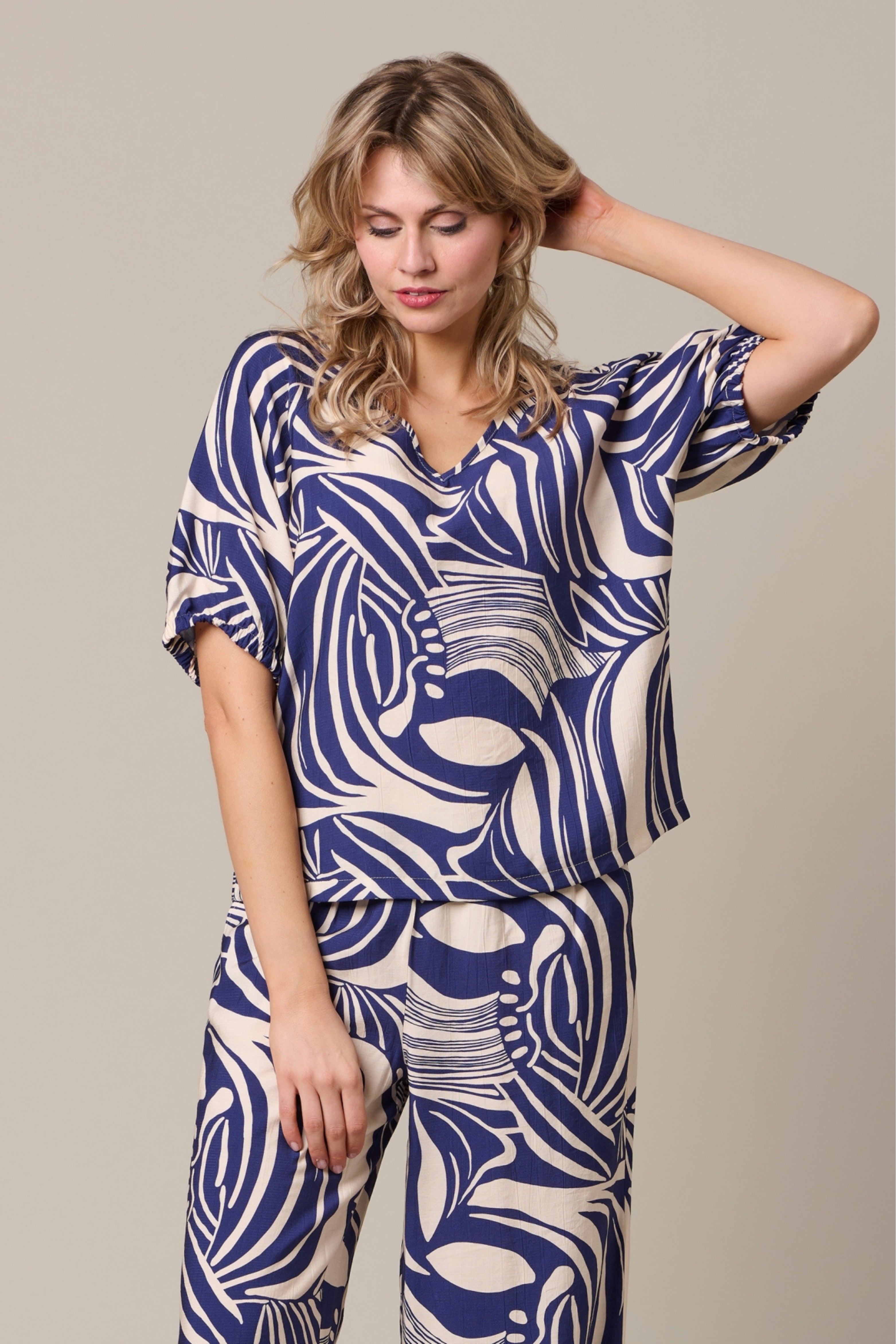 Top Amelie Weave Blue Multi TO375