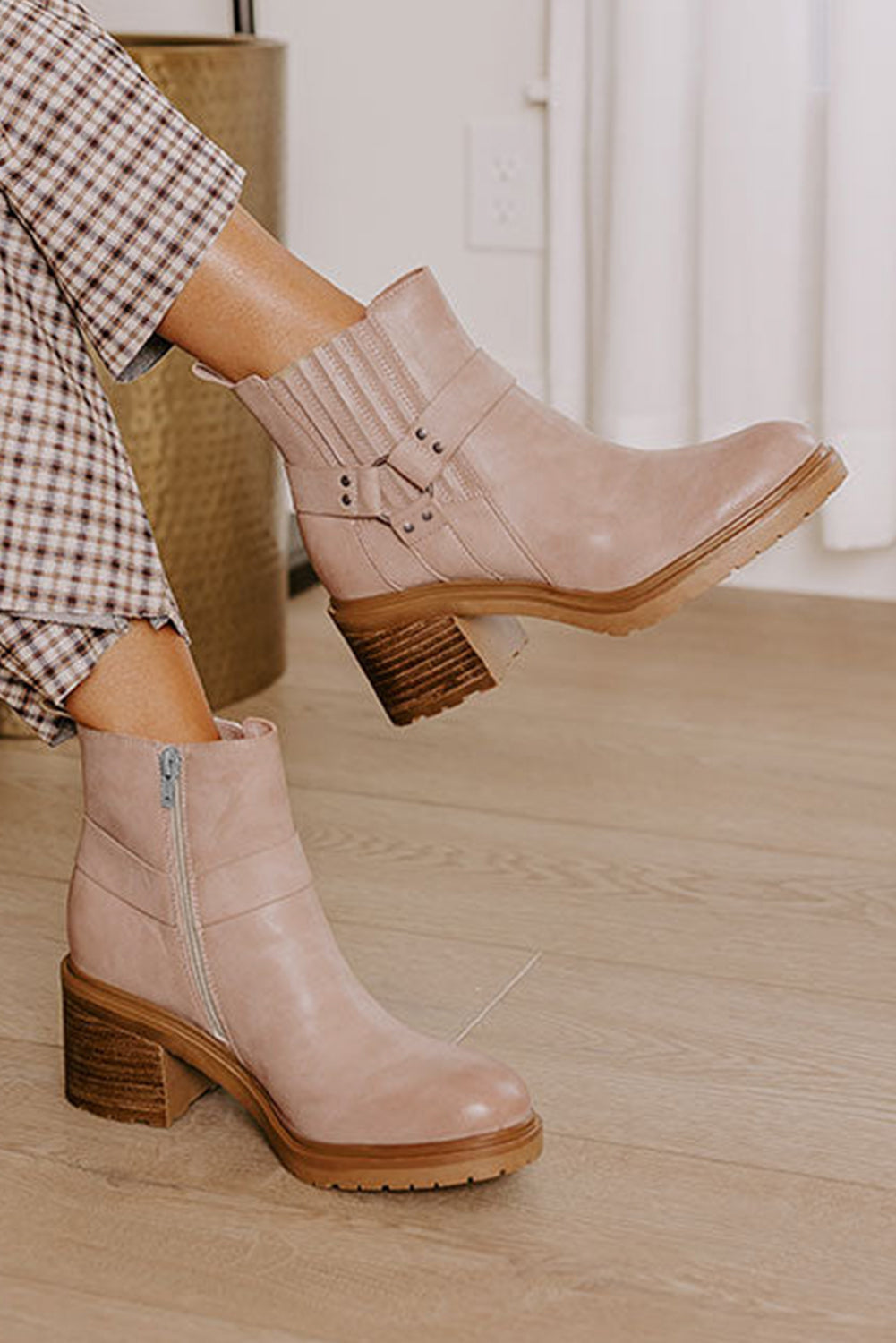 Ring Linked Zipper Chunky Heel Ankle Boots