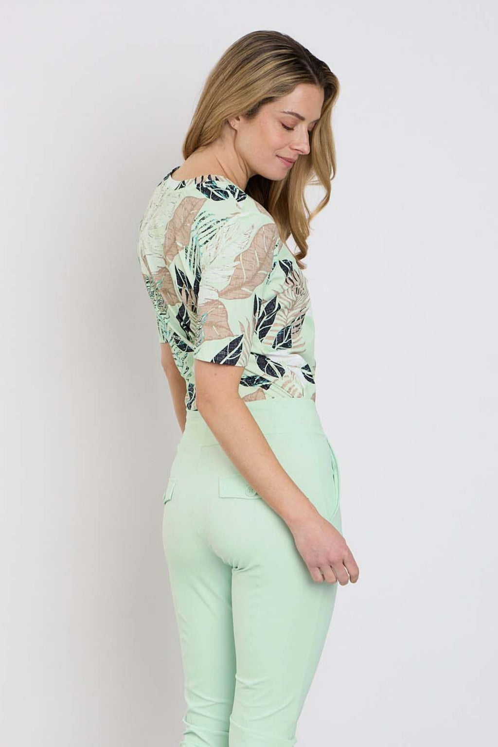 Travel Top Botanical Print Pistachio 202271