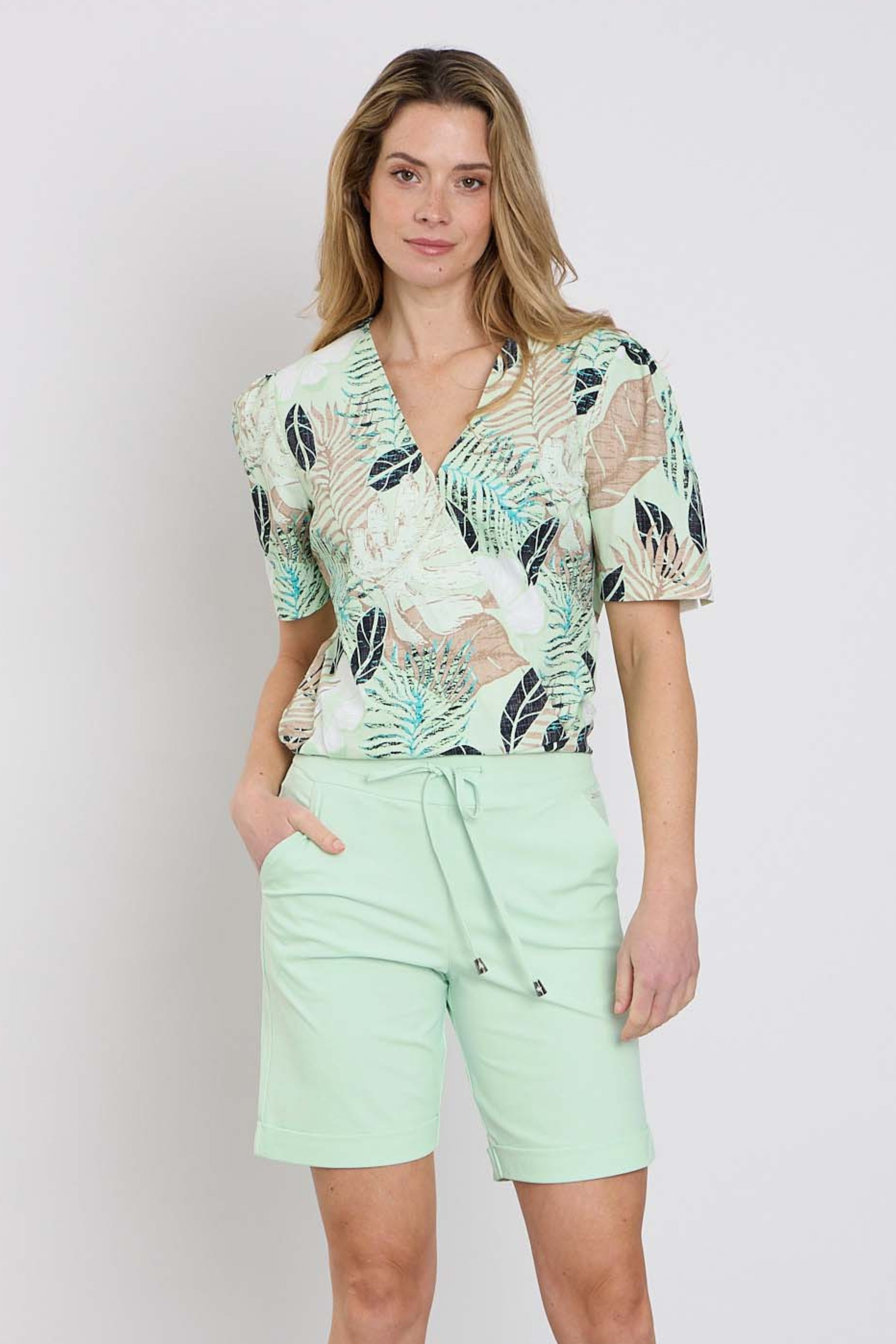 Travel Top Wrap Botanical Print Pistachio 202838