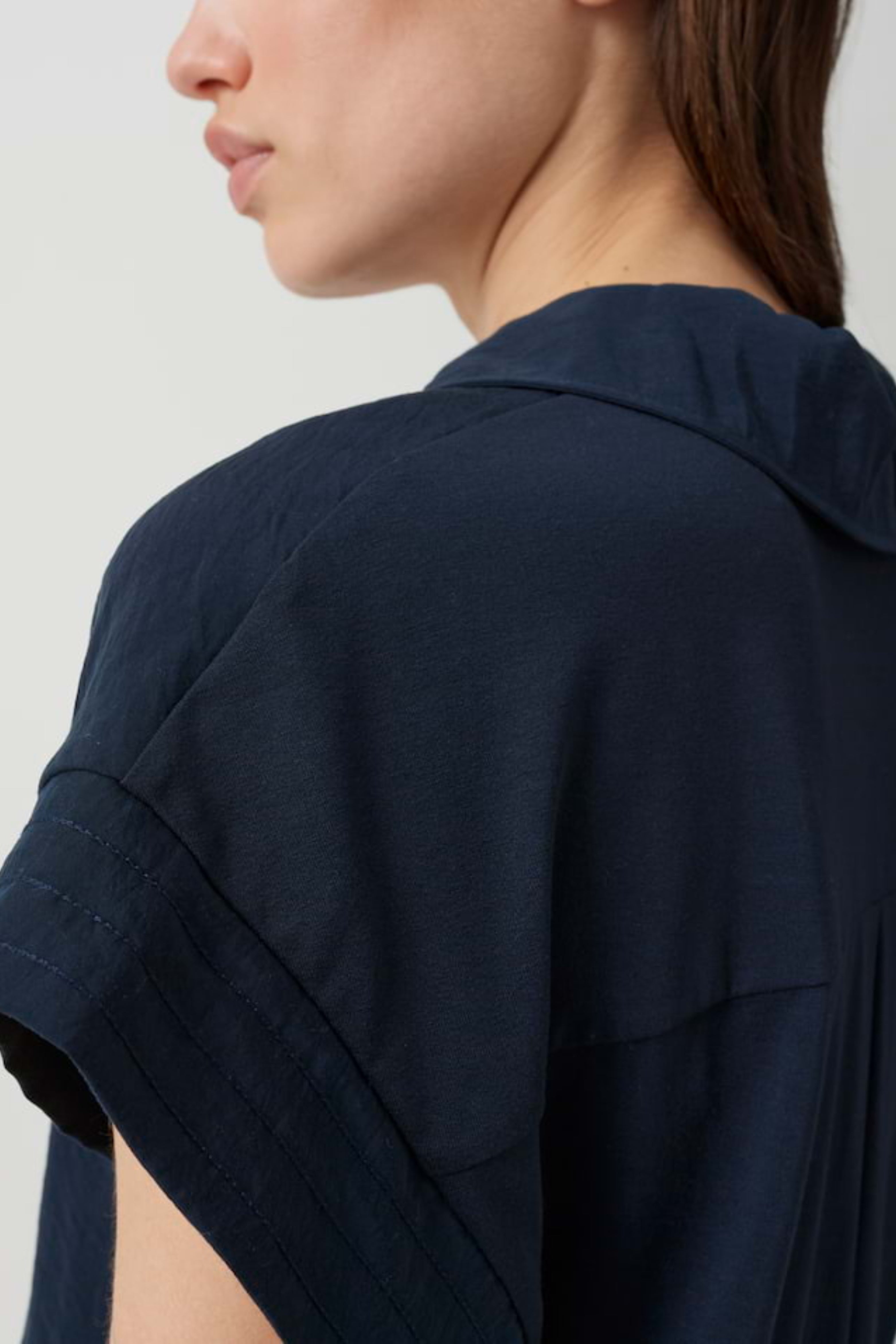 Top Sinula Coal Blue
