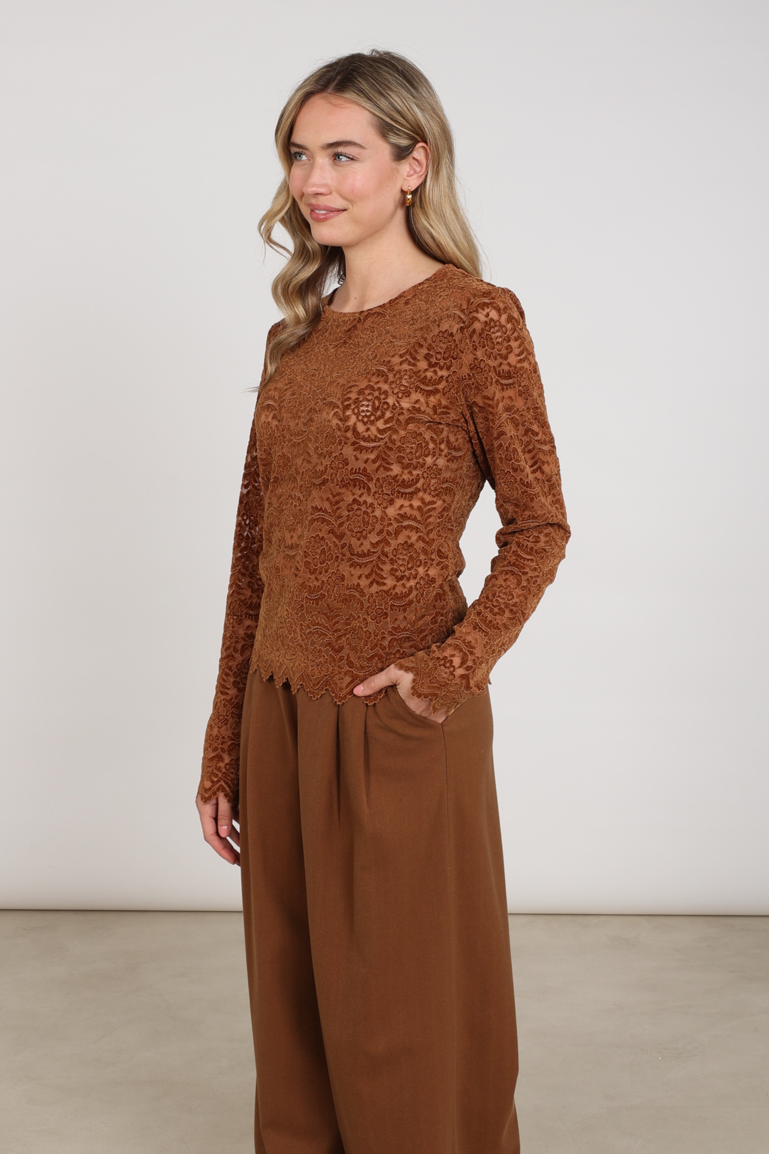 Top Wies Lace Espresso NKF01099