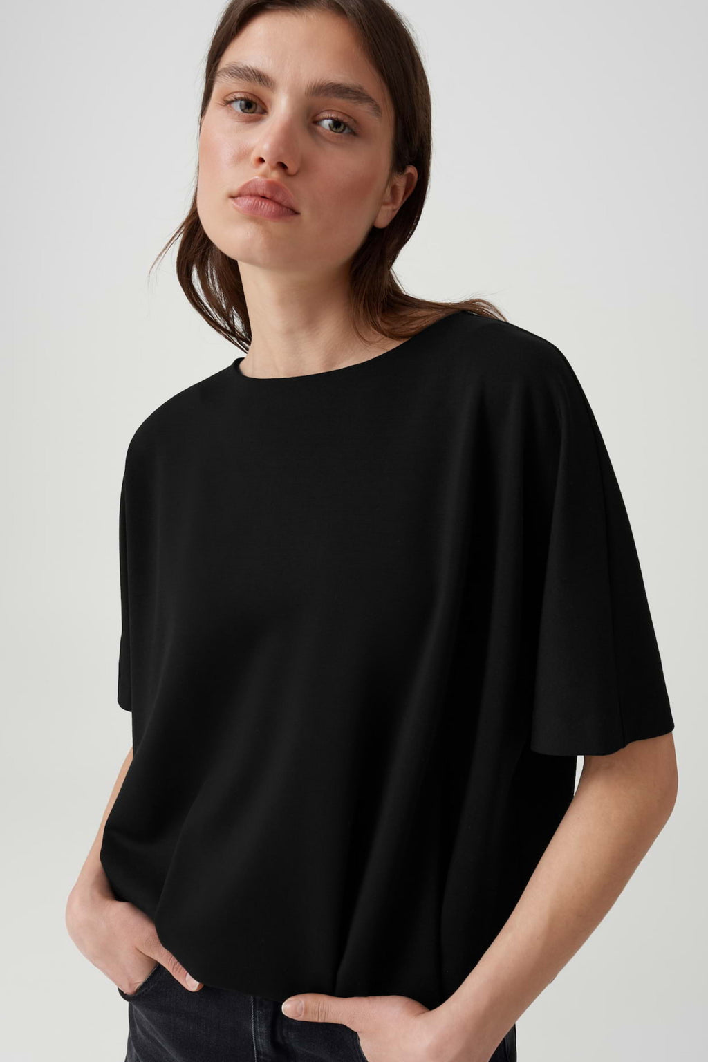 Top Ginne Black