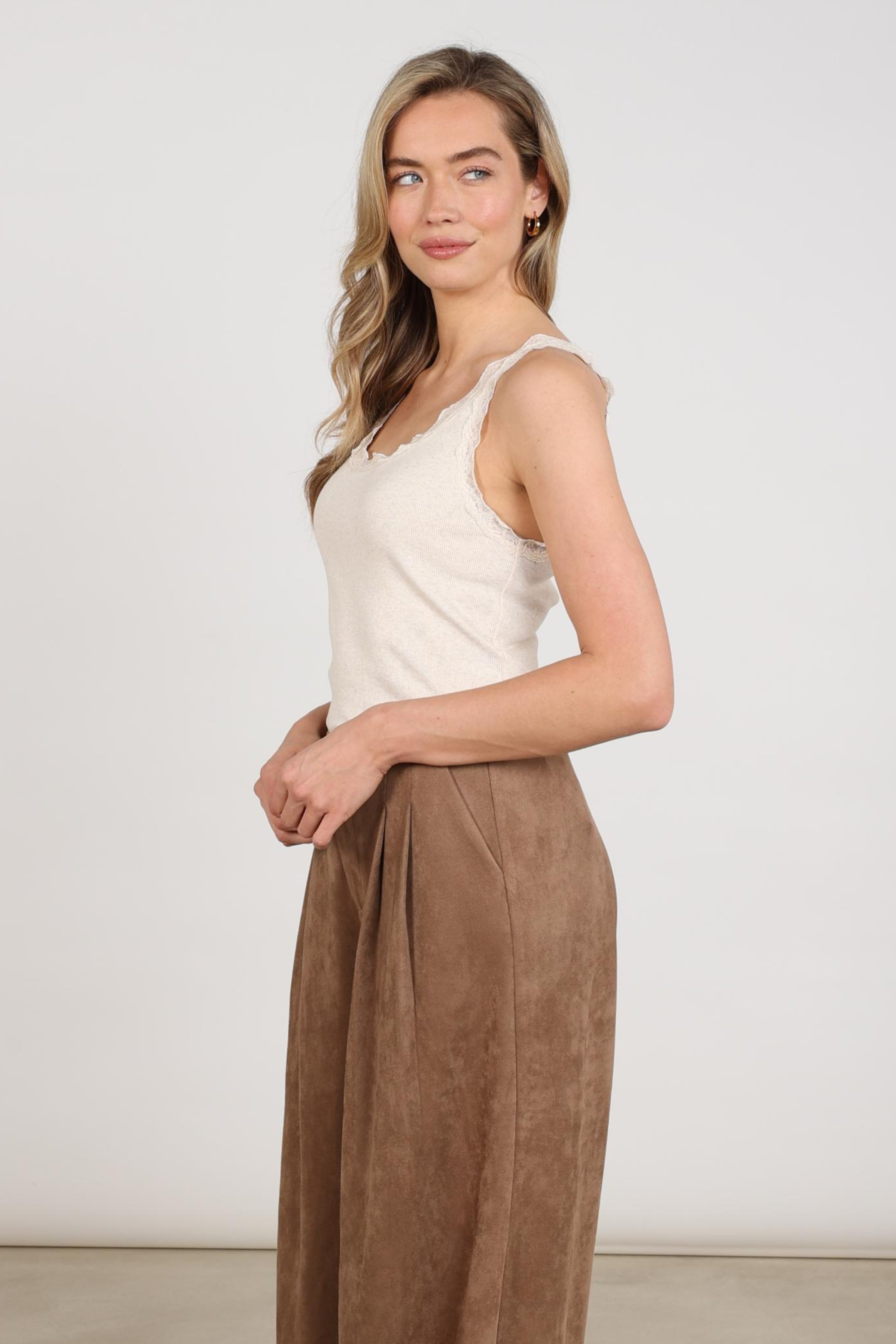 Singlet Maddie Sand NKF06003