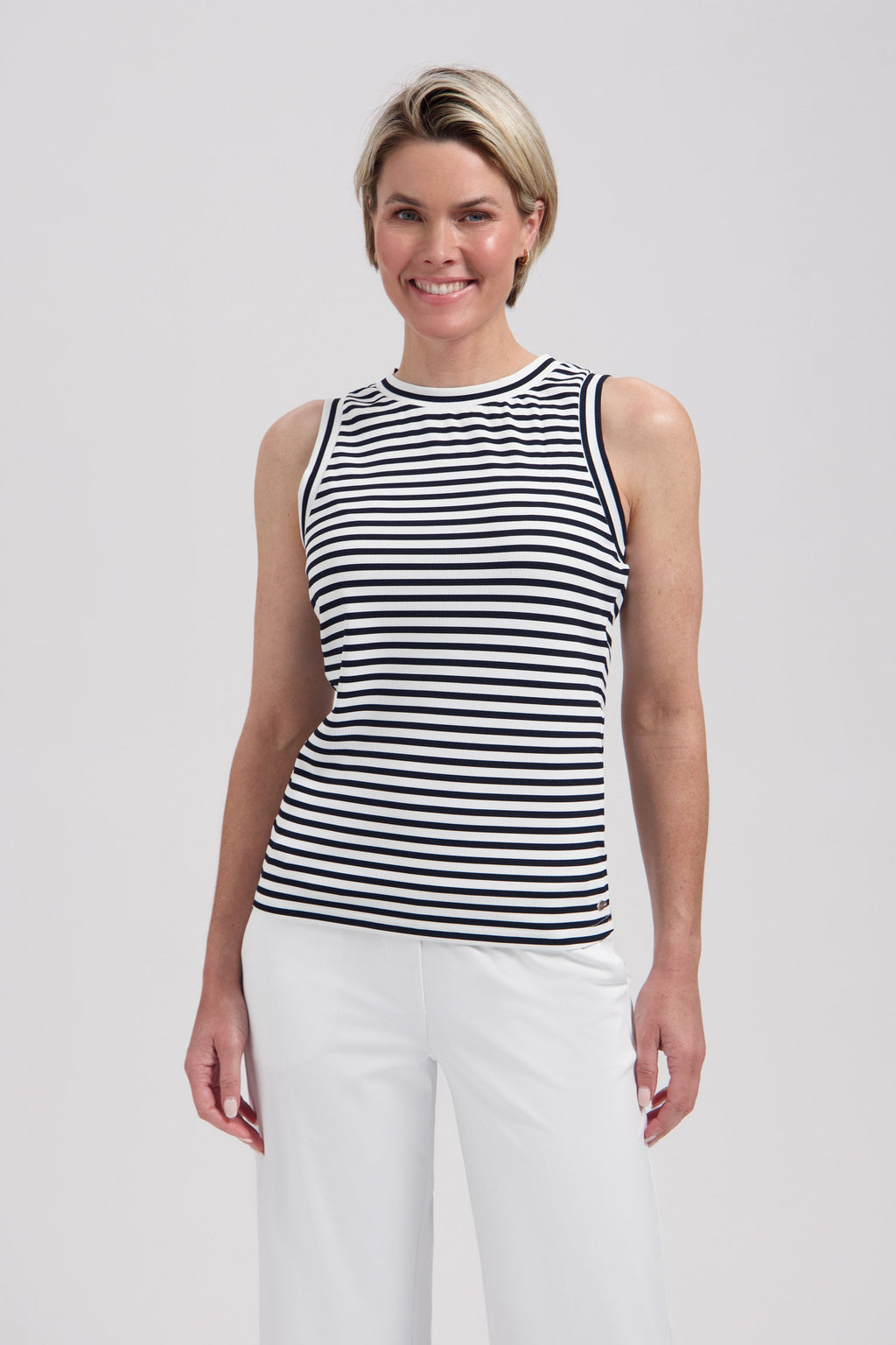 Travel Top Sandy White Black L24.580.3331