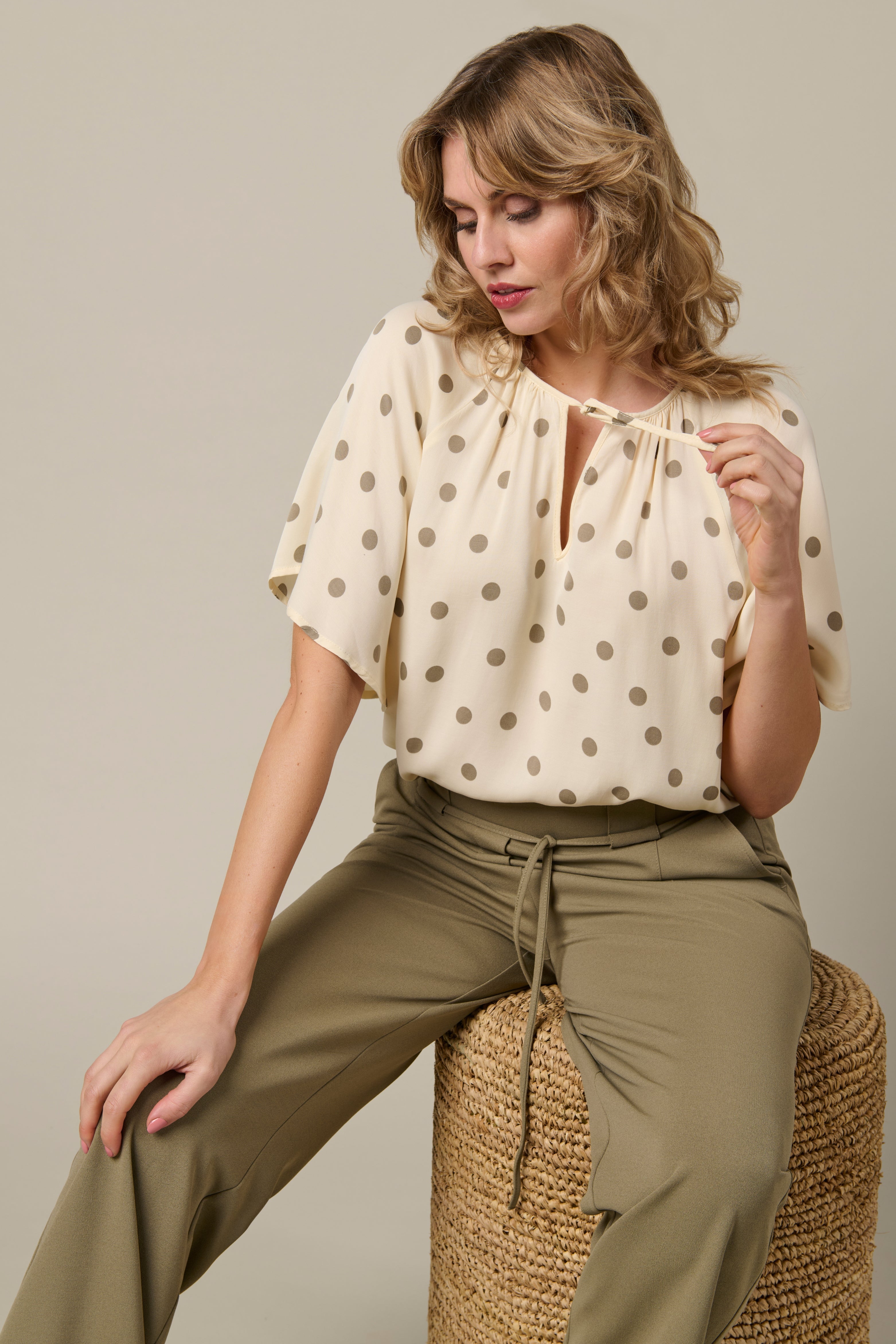 Top Axelle Dot Vanilla Khaki TO369