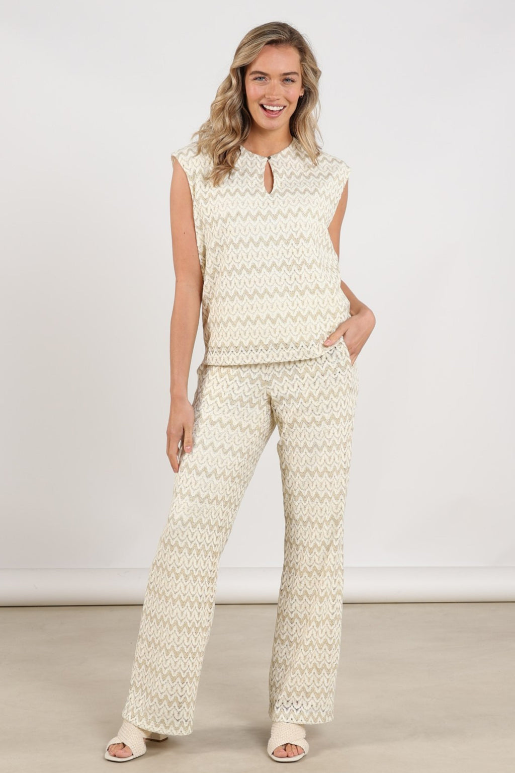 Top Fallon Offwhite Gold NKS01177