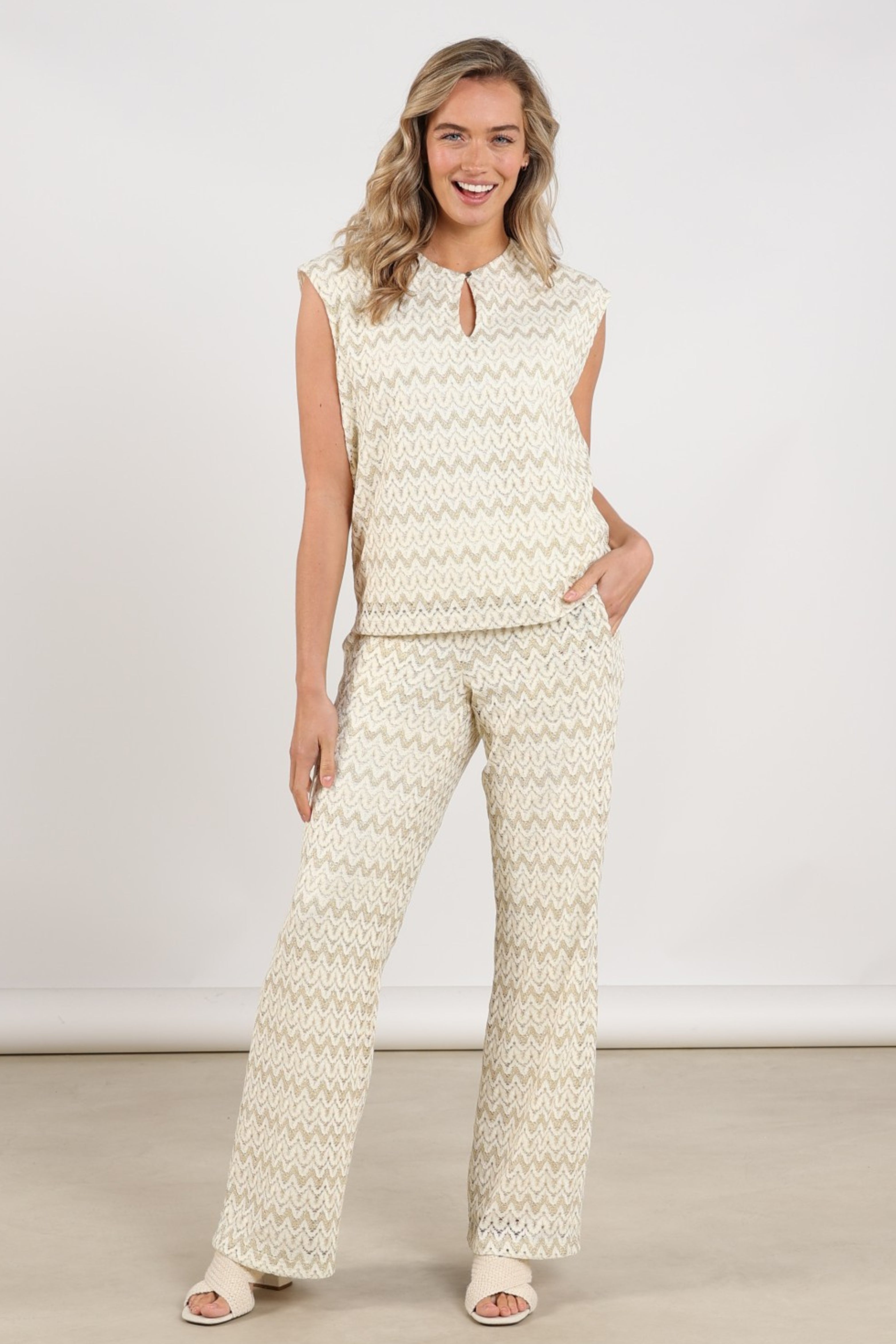 Top Fallon Offwhite Gold NKS01177