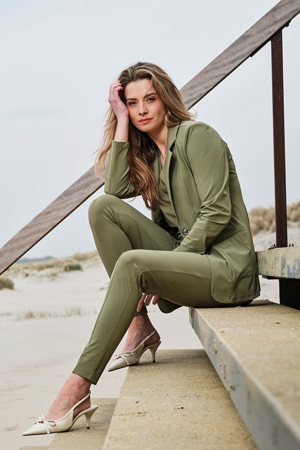 Travel Top Pleated Olive 202814