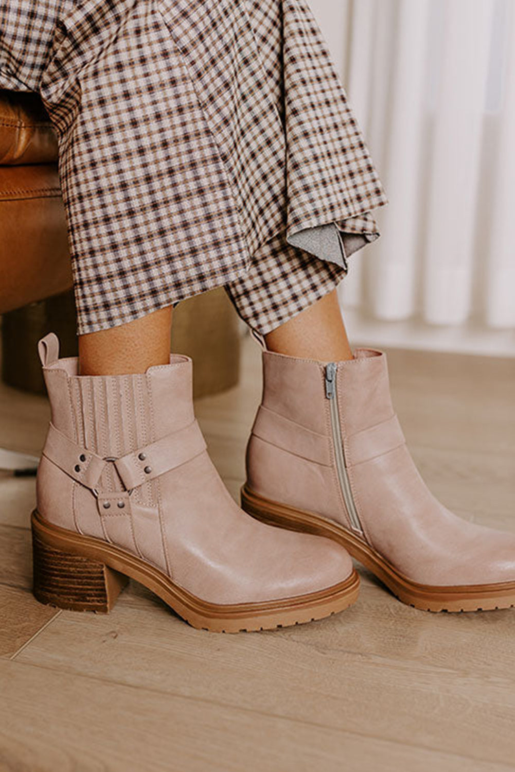 Ring Linked Zipper Chunky Heel Ankle Boots