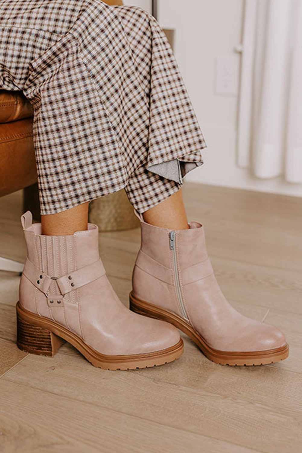 Ring Linked Zipper Chunky Heel Ankle Boots