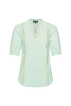 Travel Top Lace Pistachio 202828